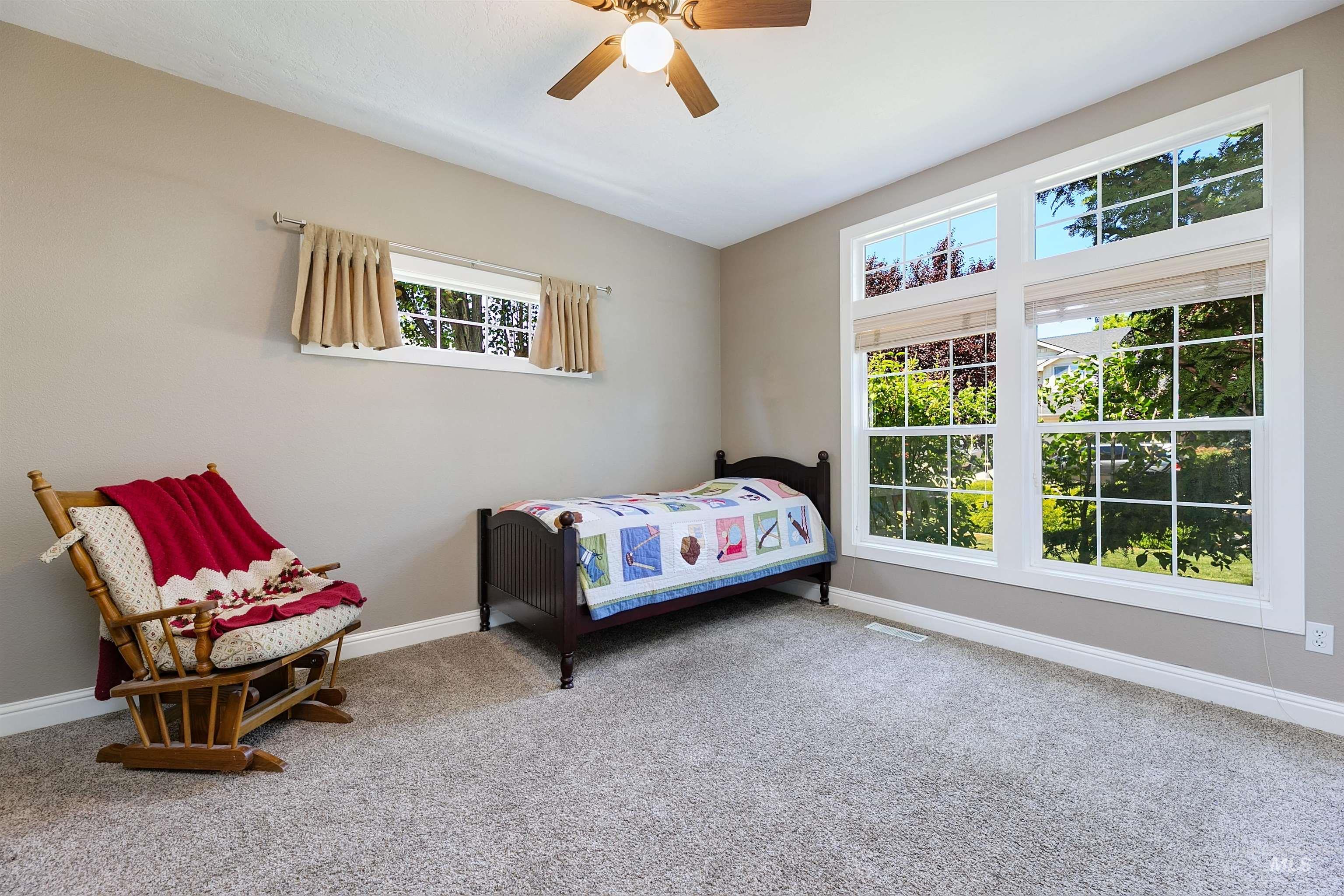 1807 W Glade Creek Street