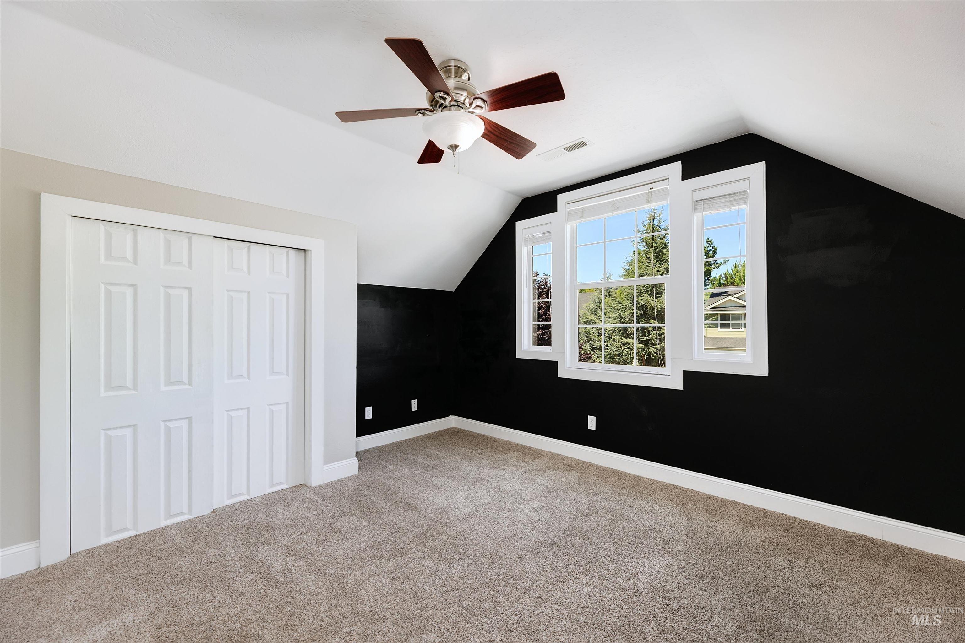 1807 W Glade Creek Street