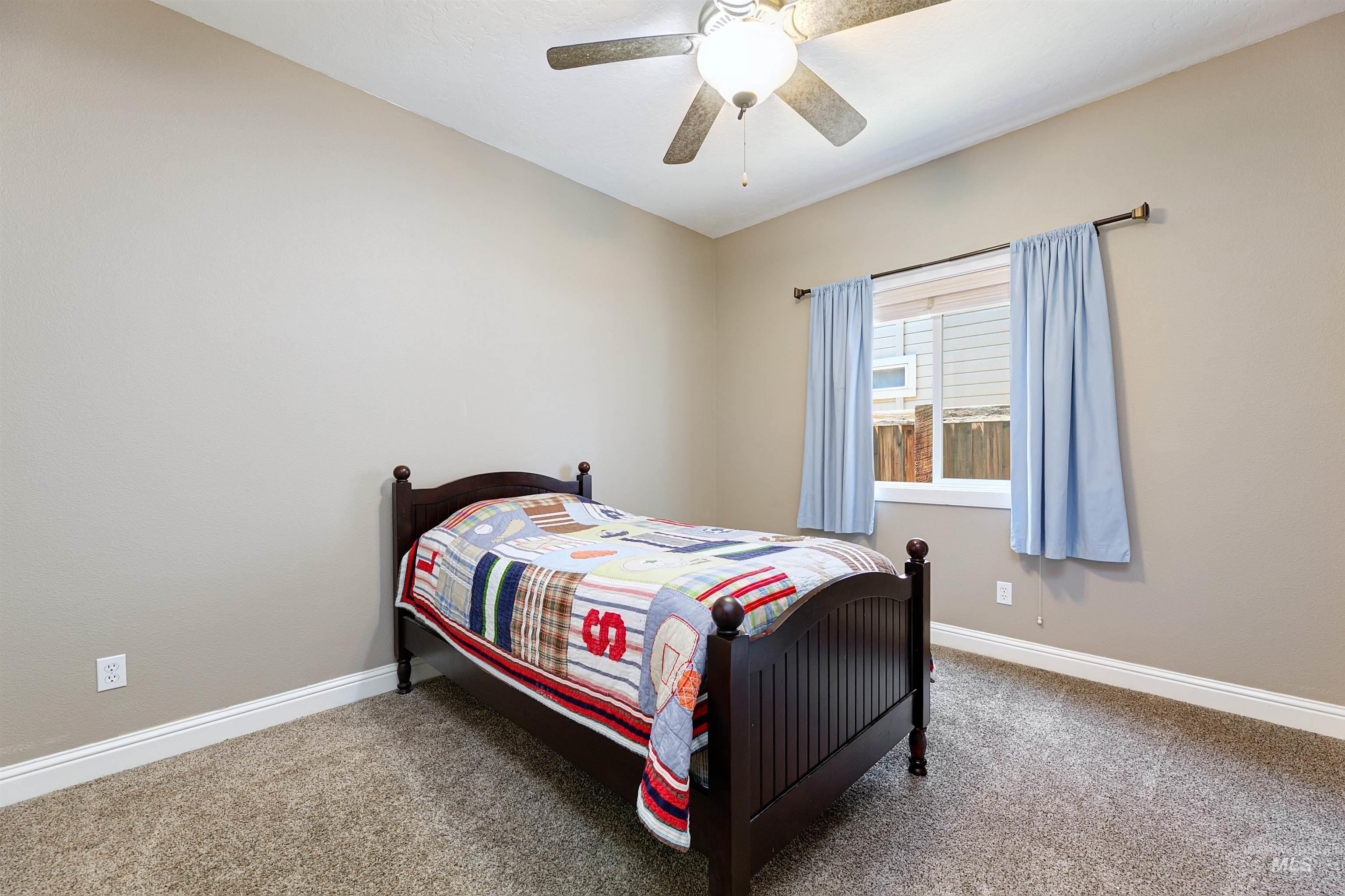 1807 W Glade Creek Street