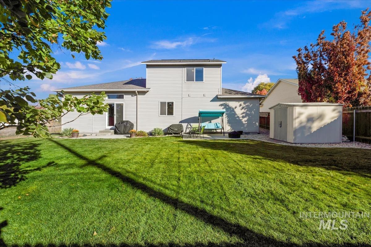 8703 W Tillamook Dr