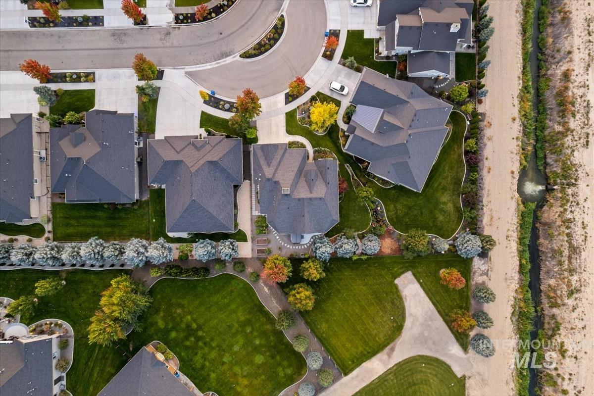 1560 N Lake Placid Ave