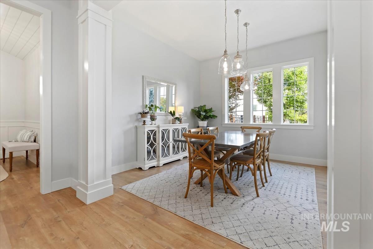 1560 N Lake Placid Ave