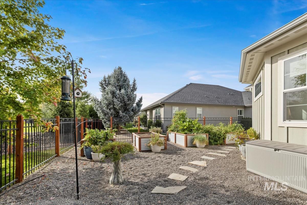 1560 N Lake Placid Ave