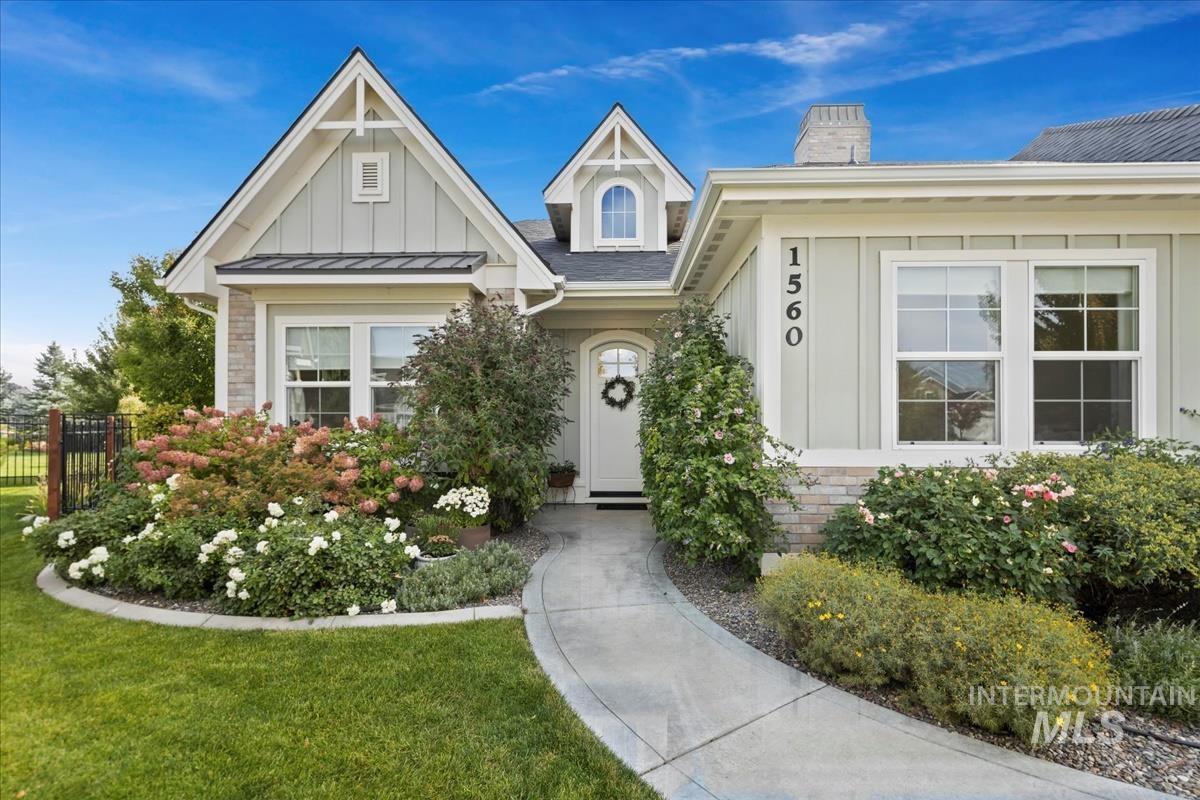 1560 N Lake Placid Ave