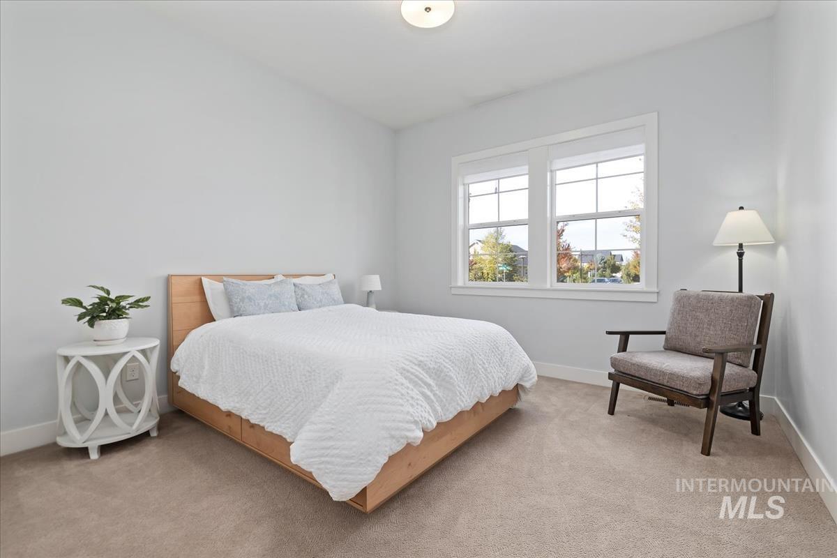 1560 N Lake Placid Ave