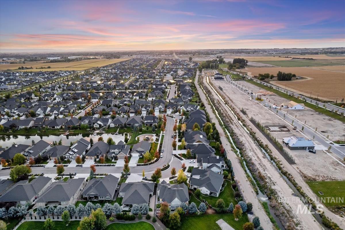 1560 N Lake Placid Ave