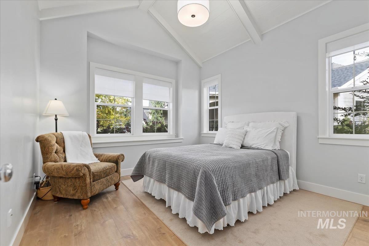 1560 N Lake Placid Ave