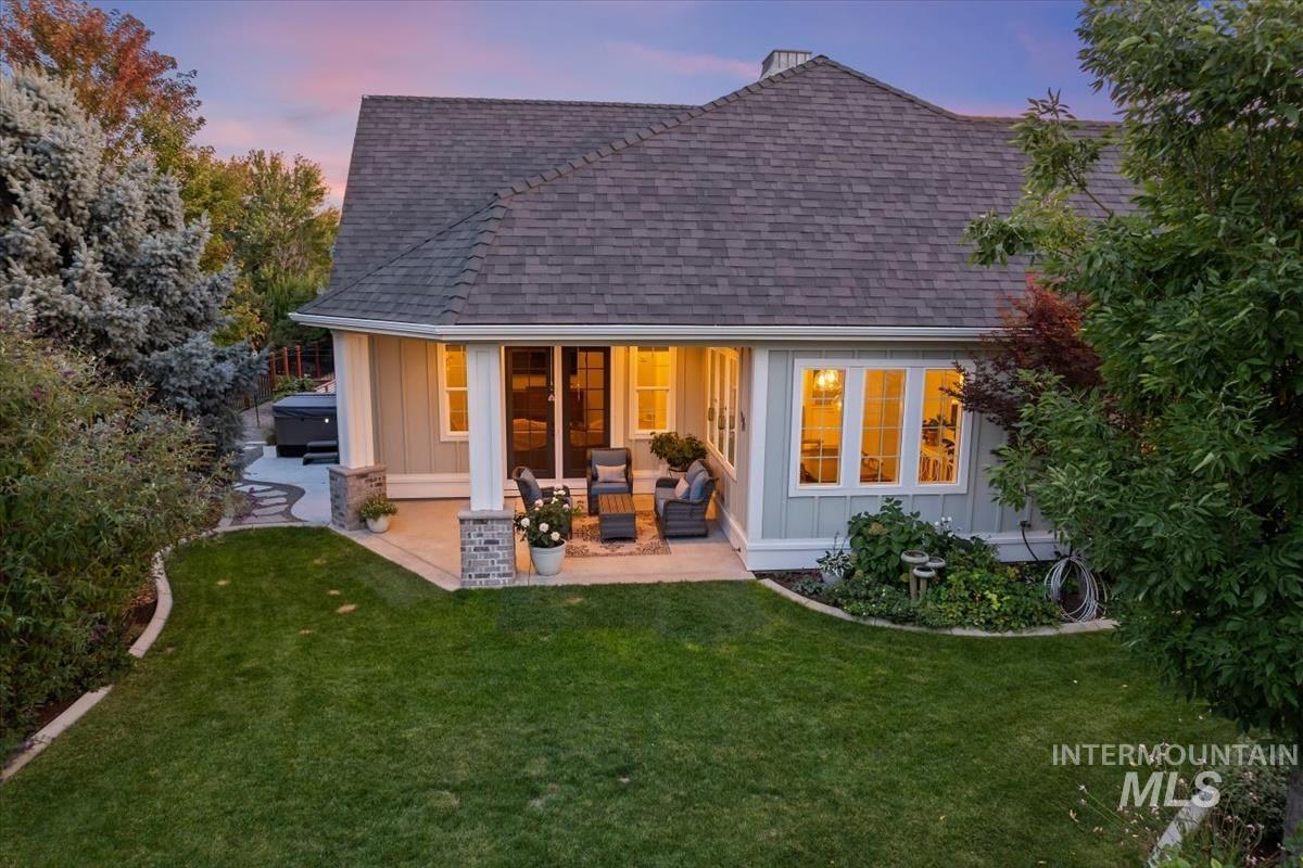 1560 N Lake Placid Ave