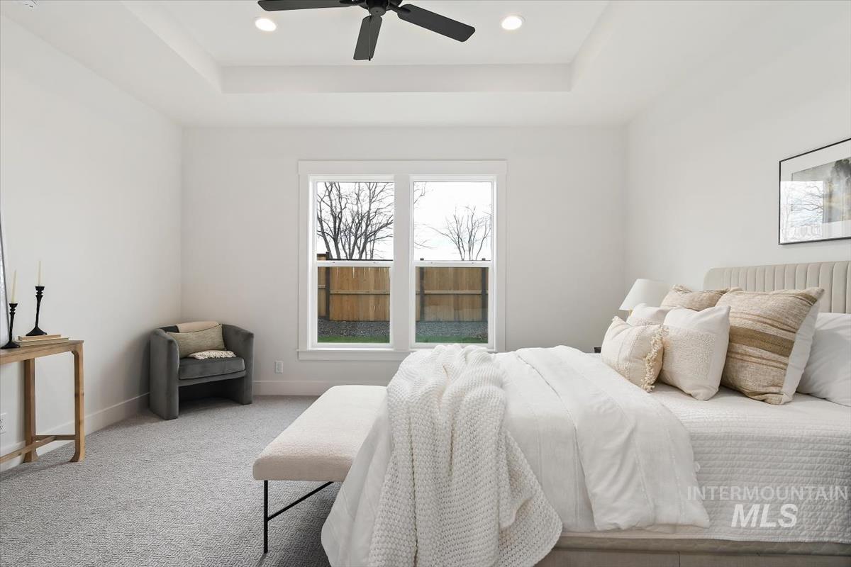 1911 N Willowick Ave