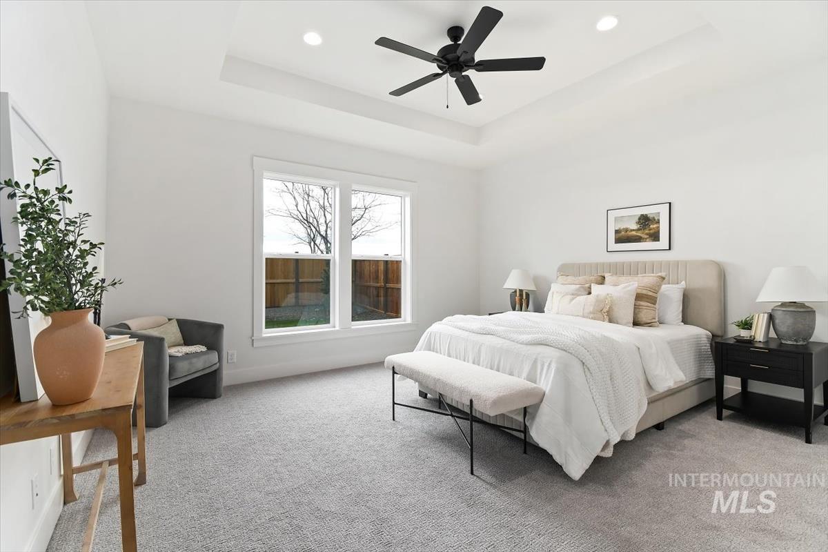 1911 N Willowick Ave