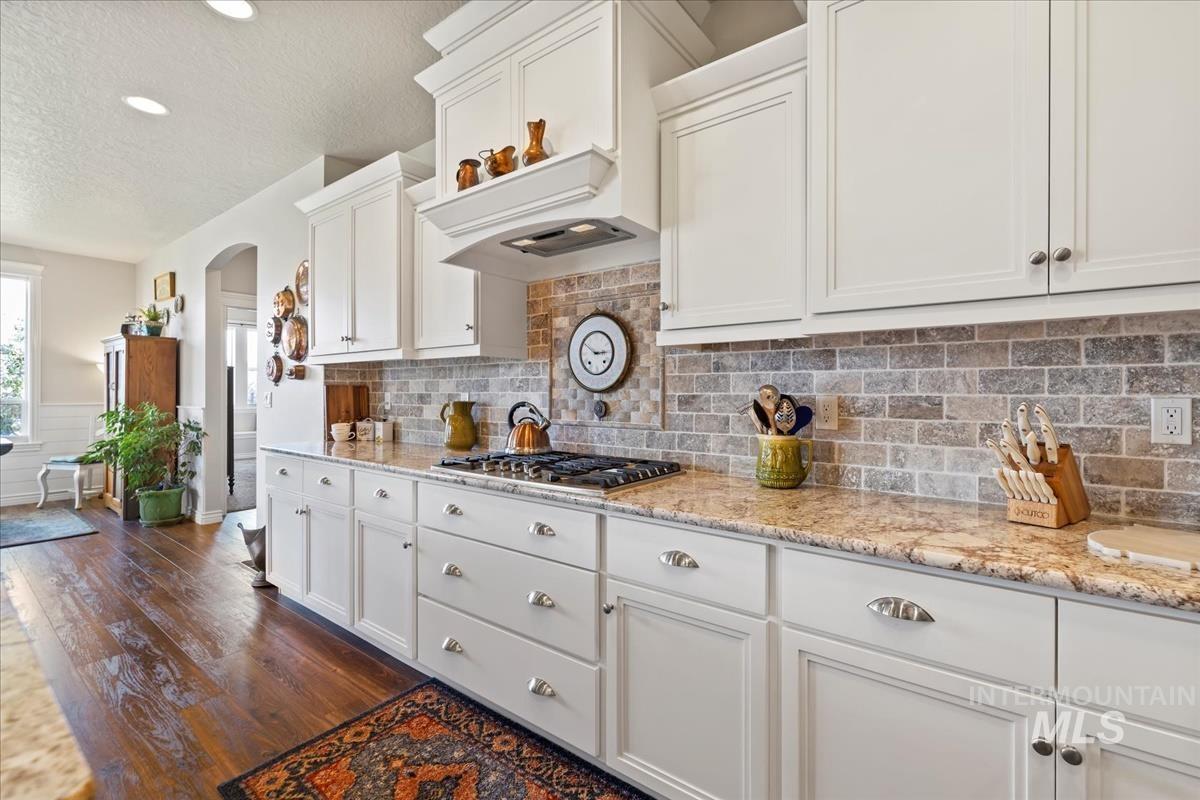 1338 N Lake Placid Ave