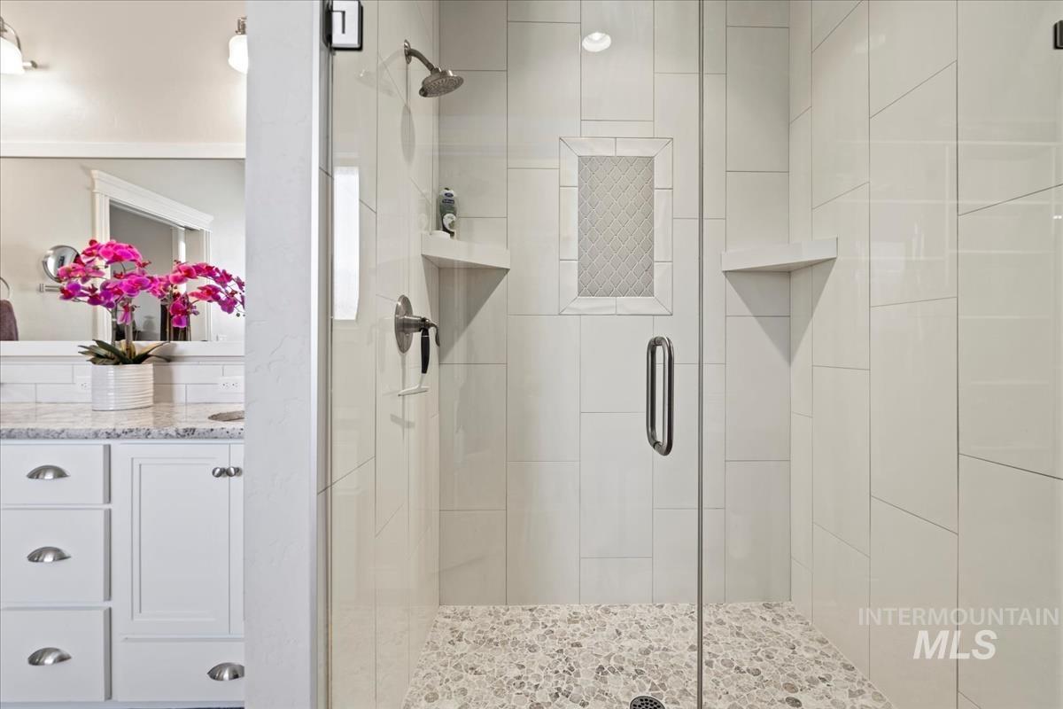 1338 N Lake Placid Ave