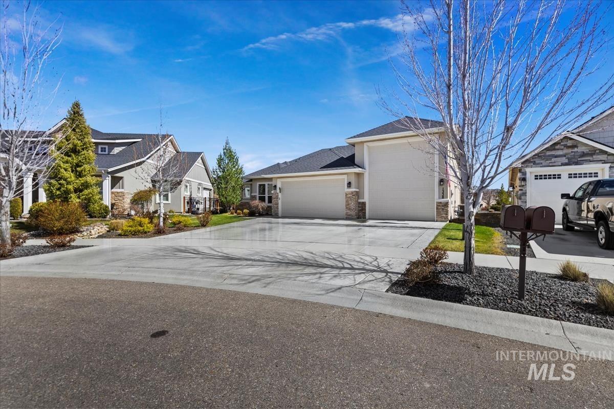 1338 N Lake Placid Ave