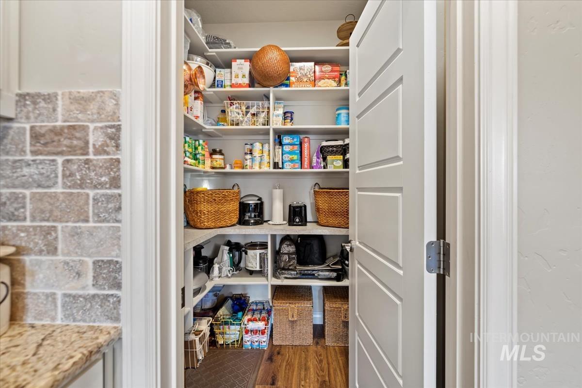 1338 N Lake Placid Ave