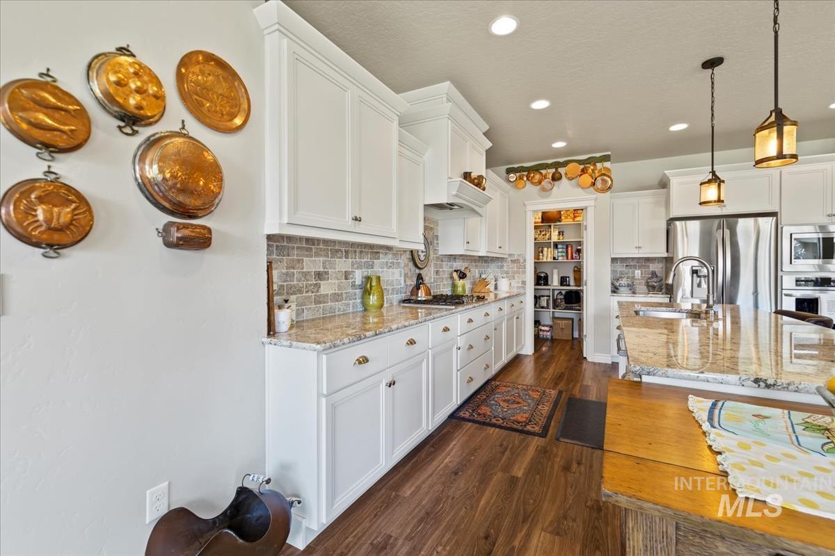 1338 N Lake Placid Ave