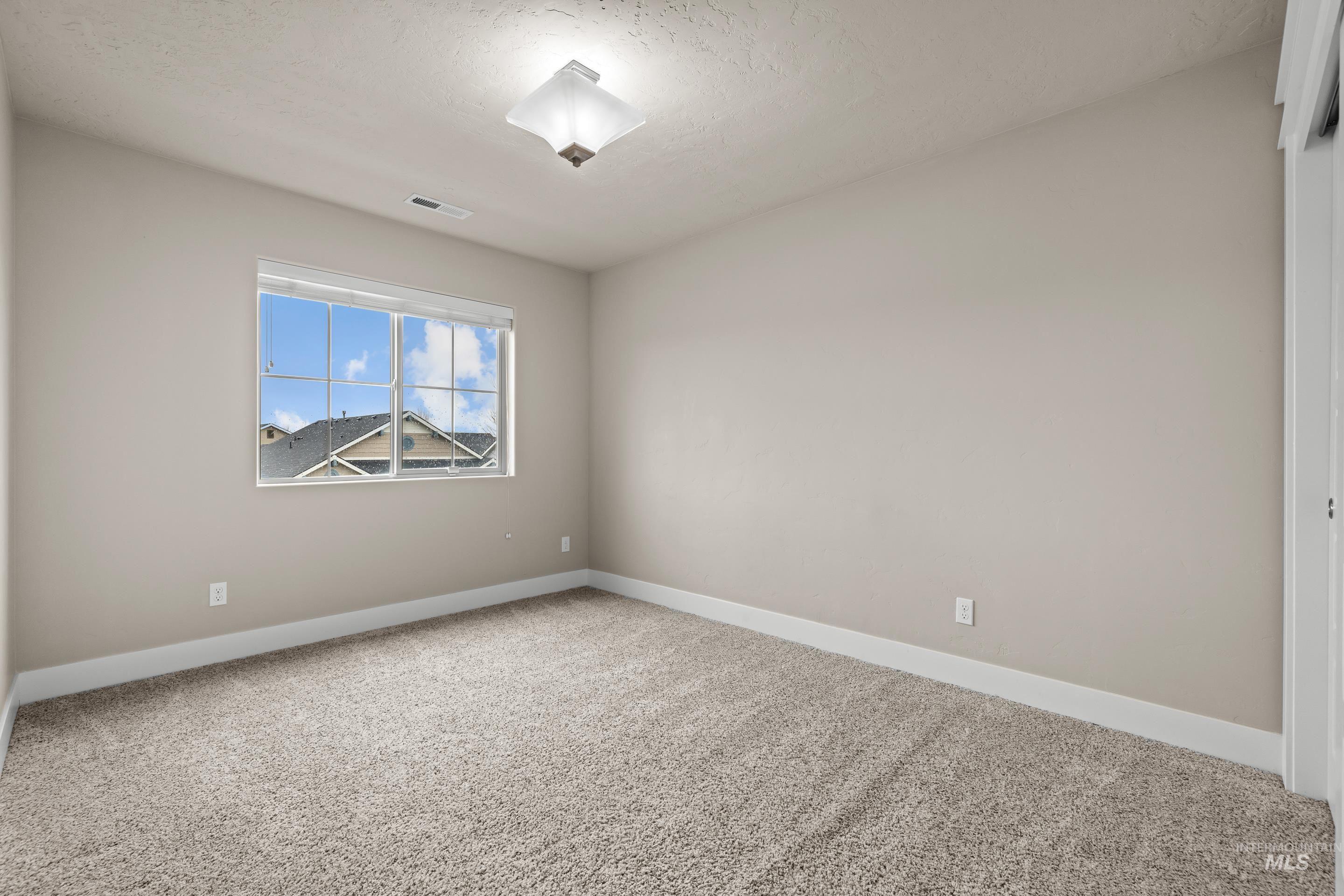 510 N Baxter Way