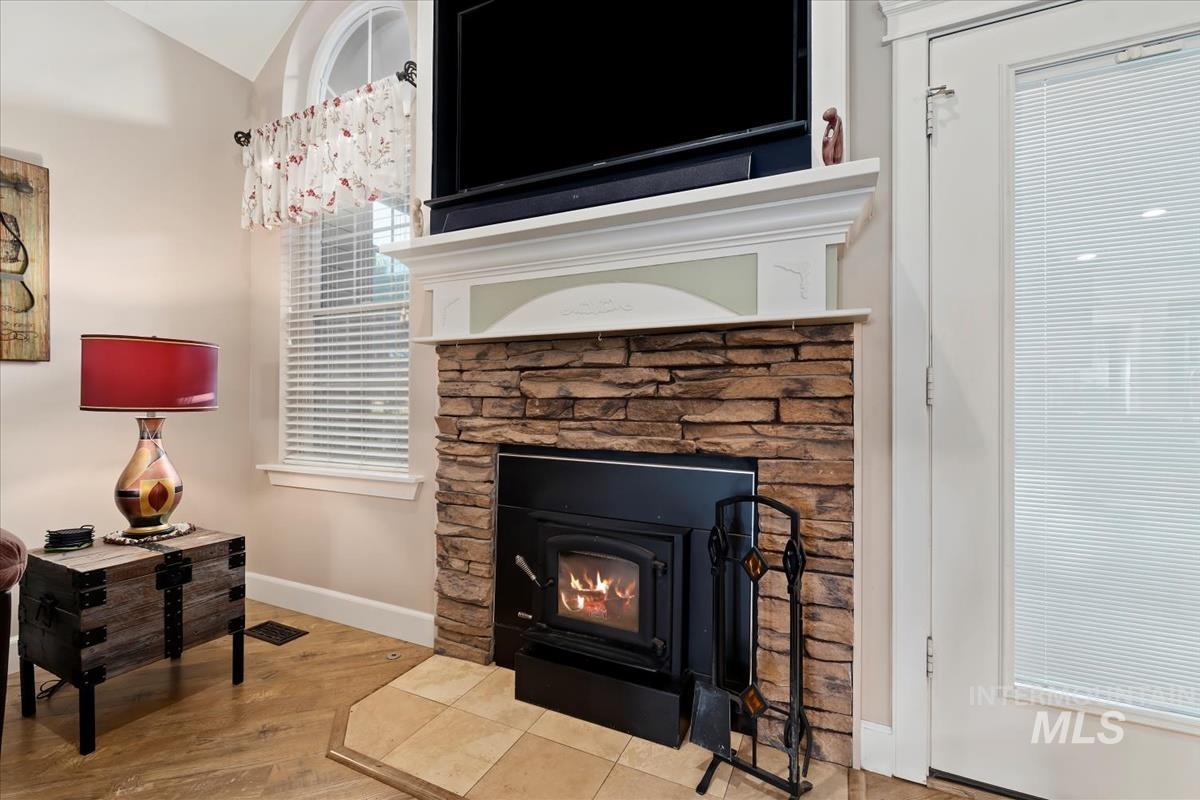 27915 Rabbit Brush