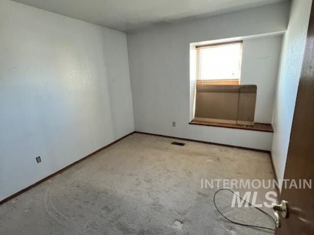 688 W Willowbrook Dr