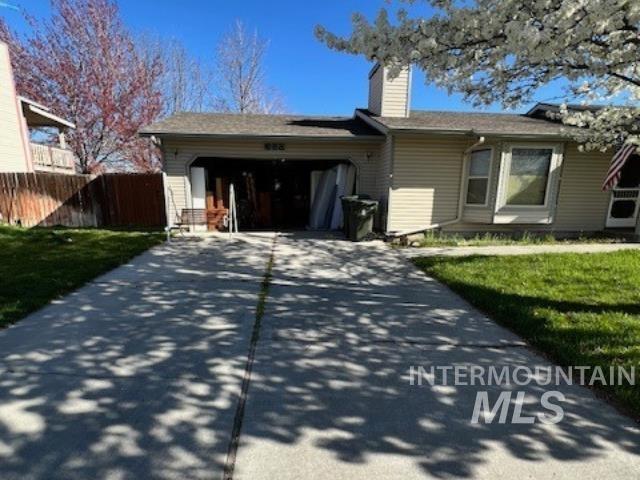 688 W Willowbrook Dr