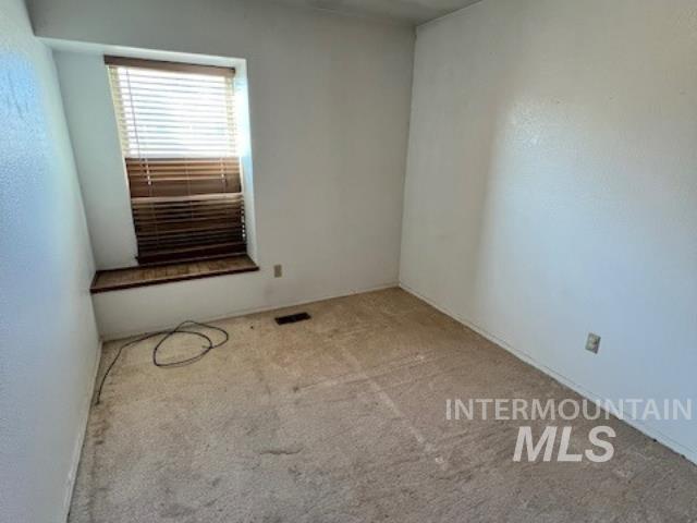 688 W Willowbrook Dr