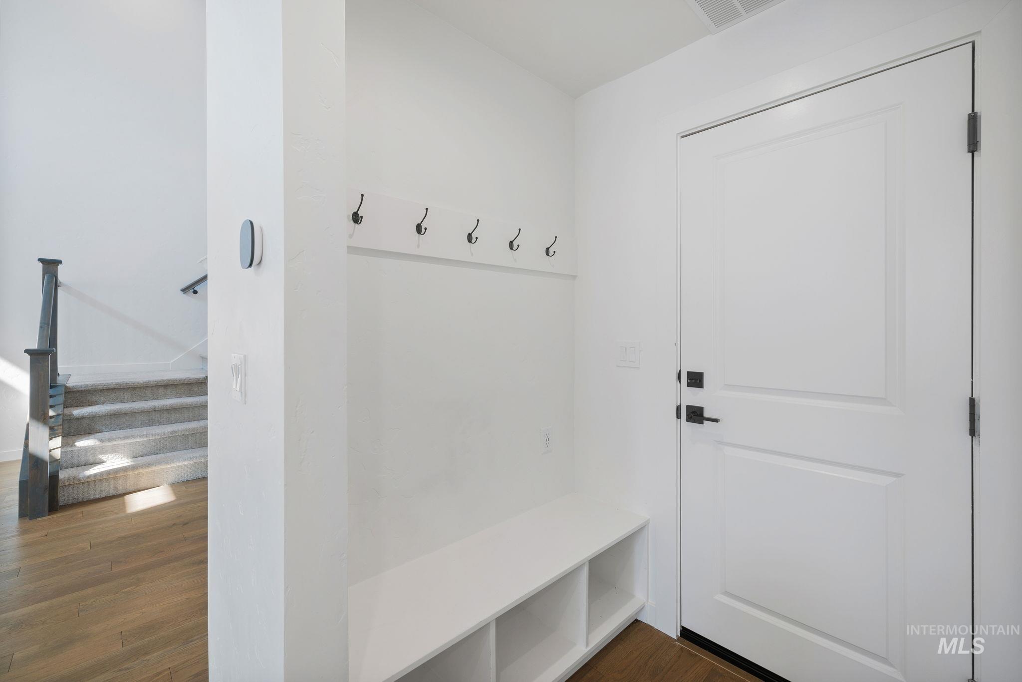 6369 S Gloriosa Ave.