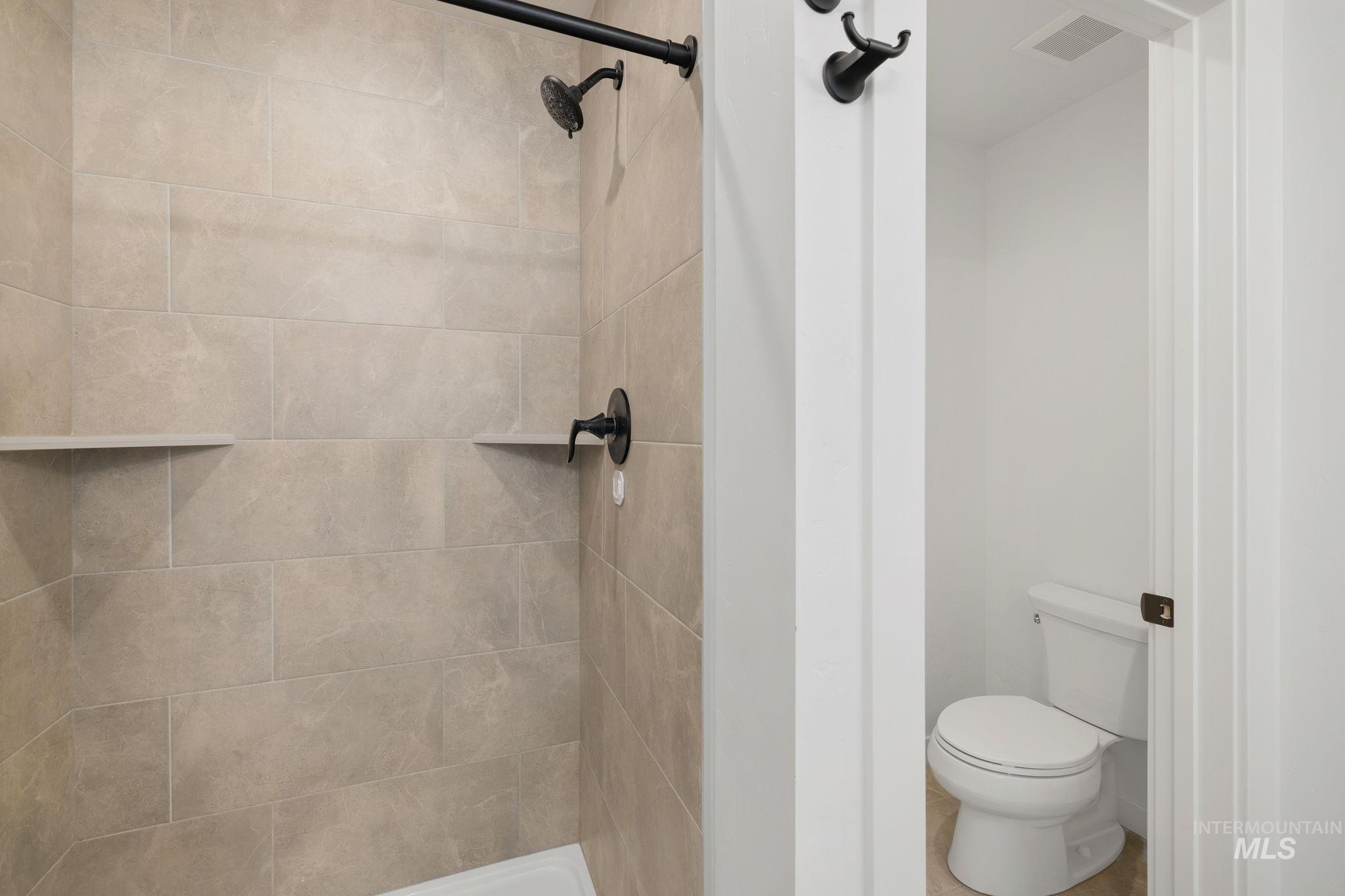 6369 S Gloriosa Ave.