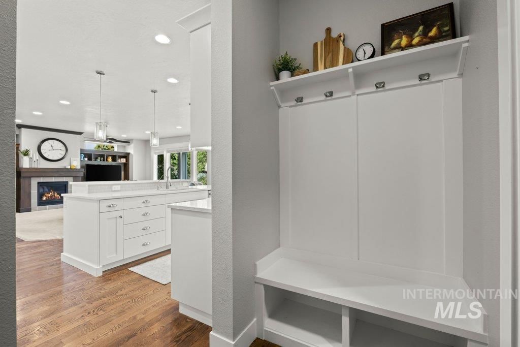 6112 W Walton Pond Drive