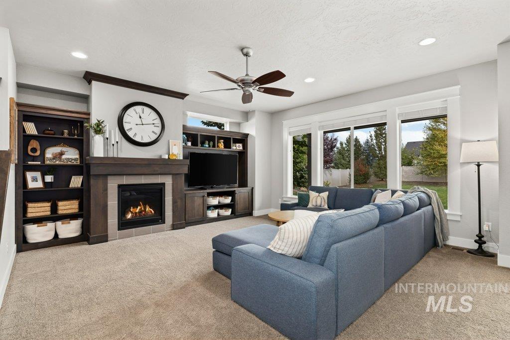 6112 W Walton Pond Drive