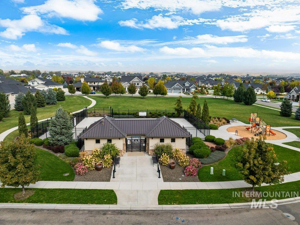 6112 W Walton Pond Drive