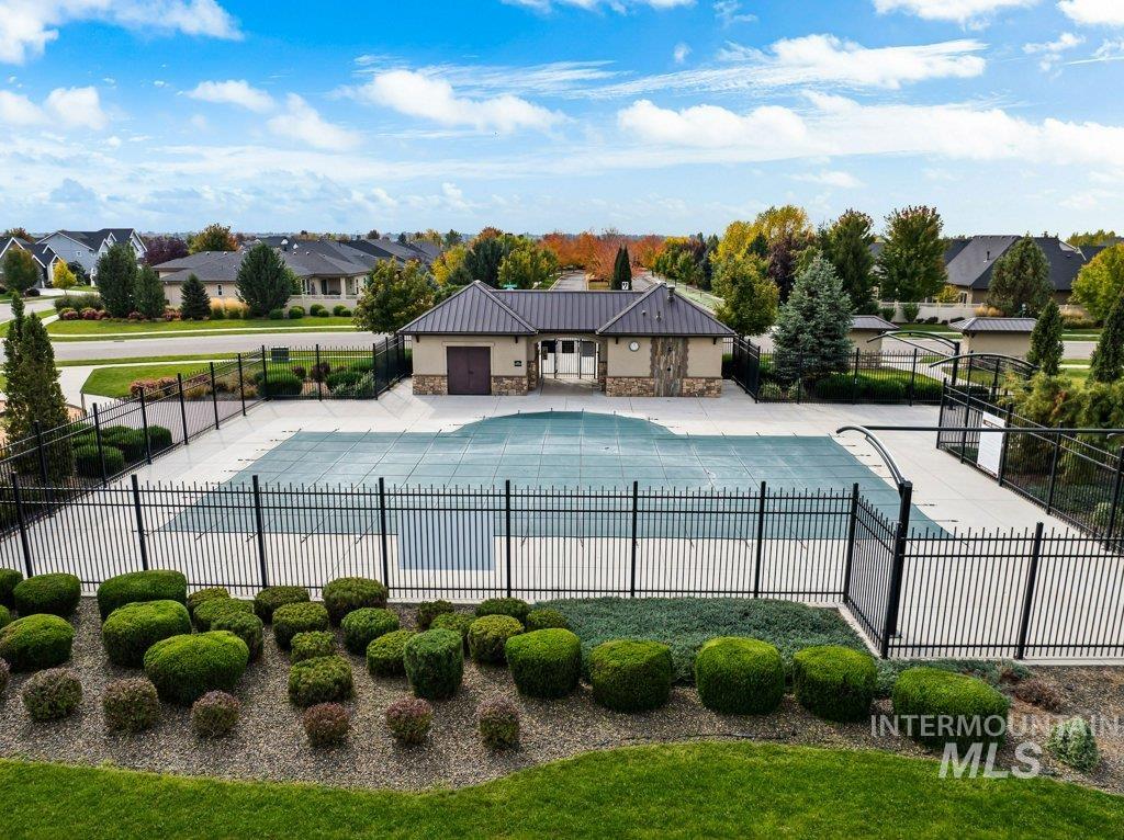 6112 W Walton Pond Drive