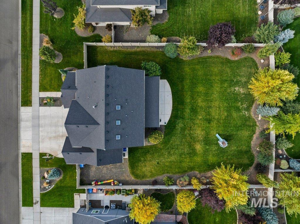 6112 W Walton Pond Drive