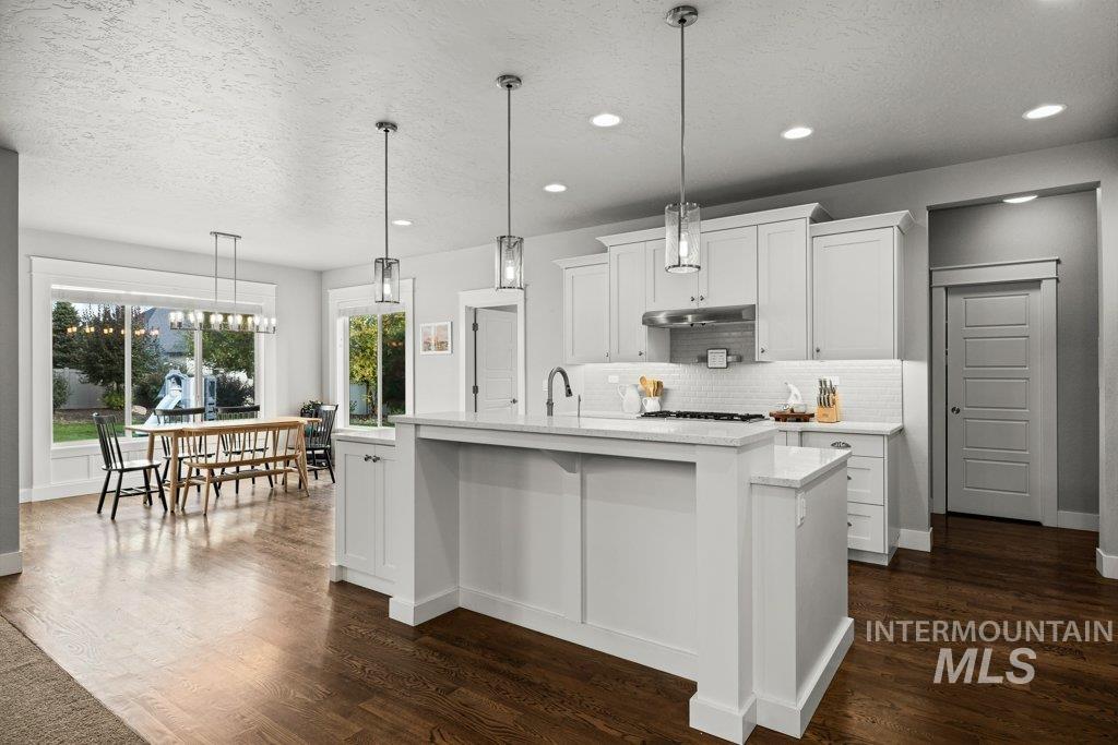 6112 W Walton Pond Drive