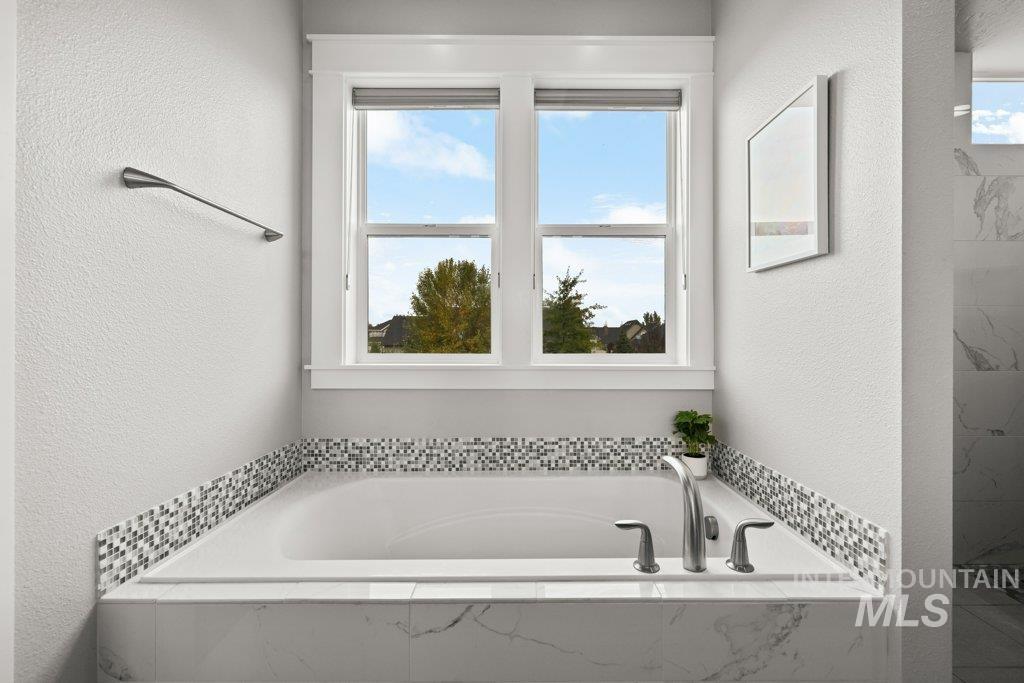 6112 W Walton Pond Drive