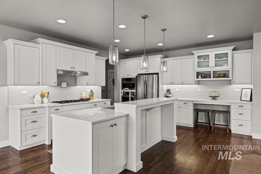 6112 W Walton Pond Drive