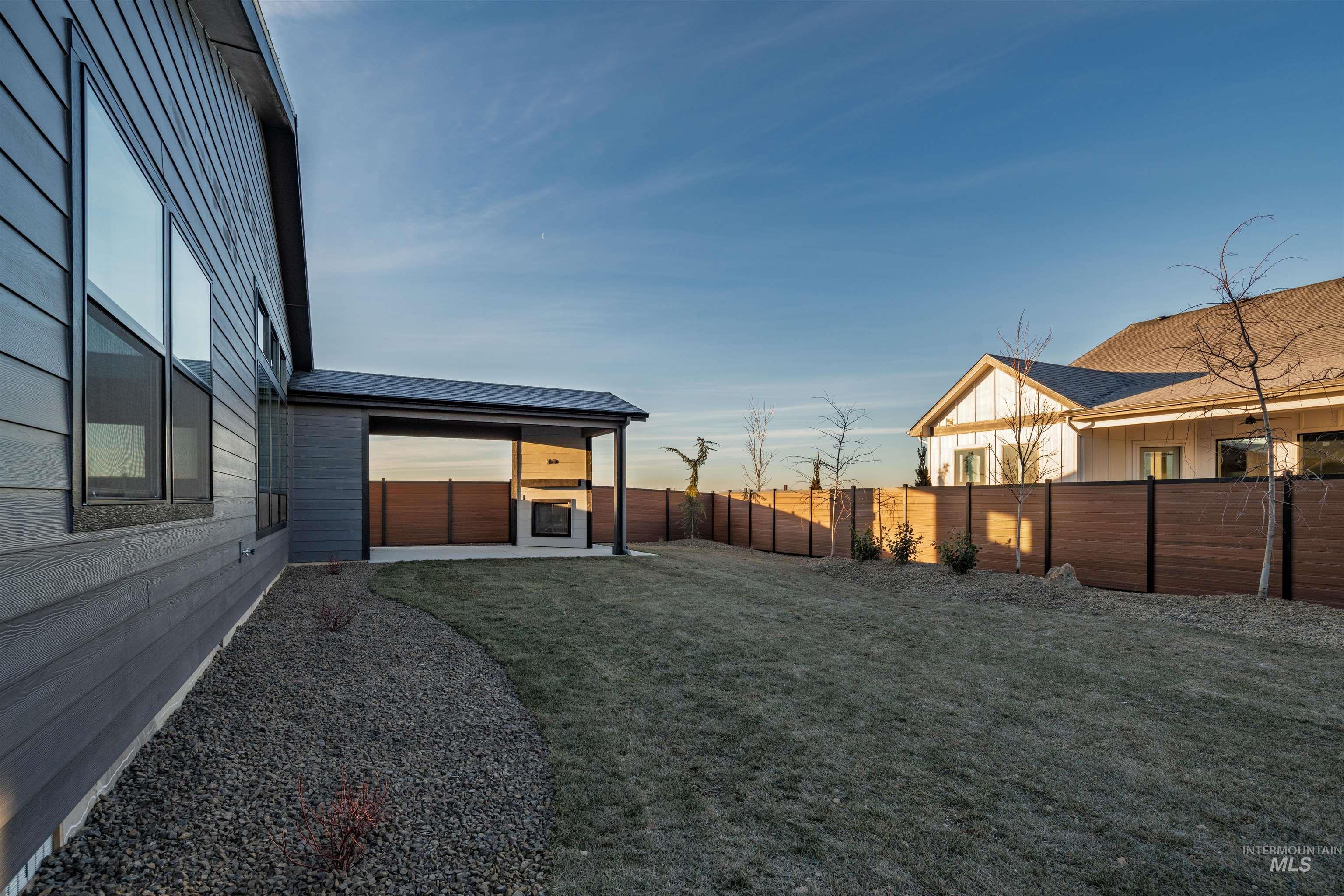 6871 N Brock River Pl