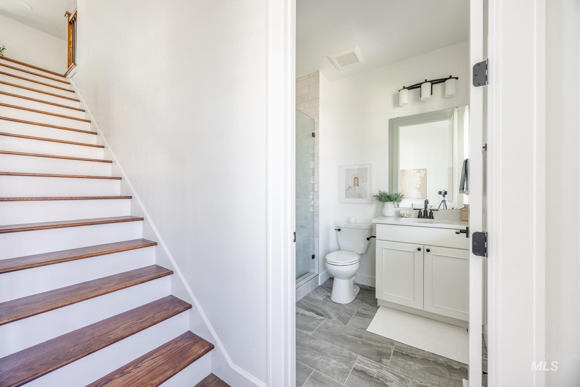 7745 N W Rockhaven Dr