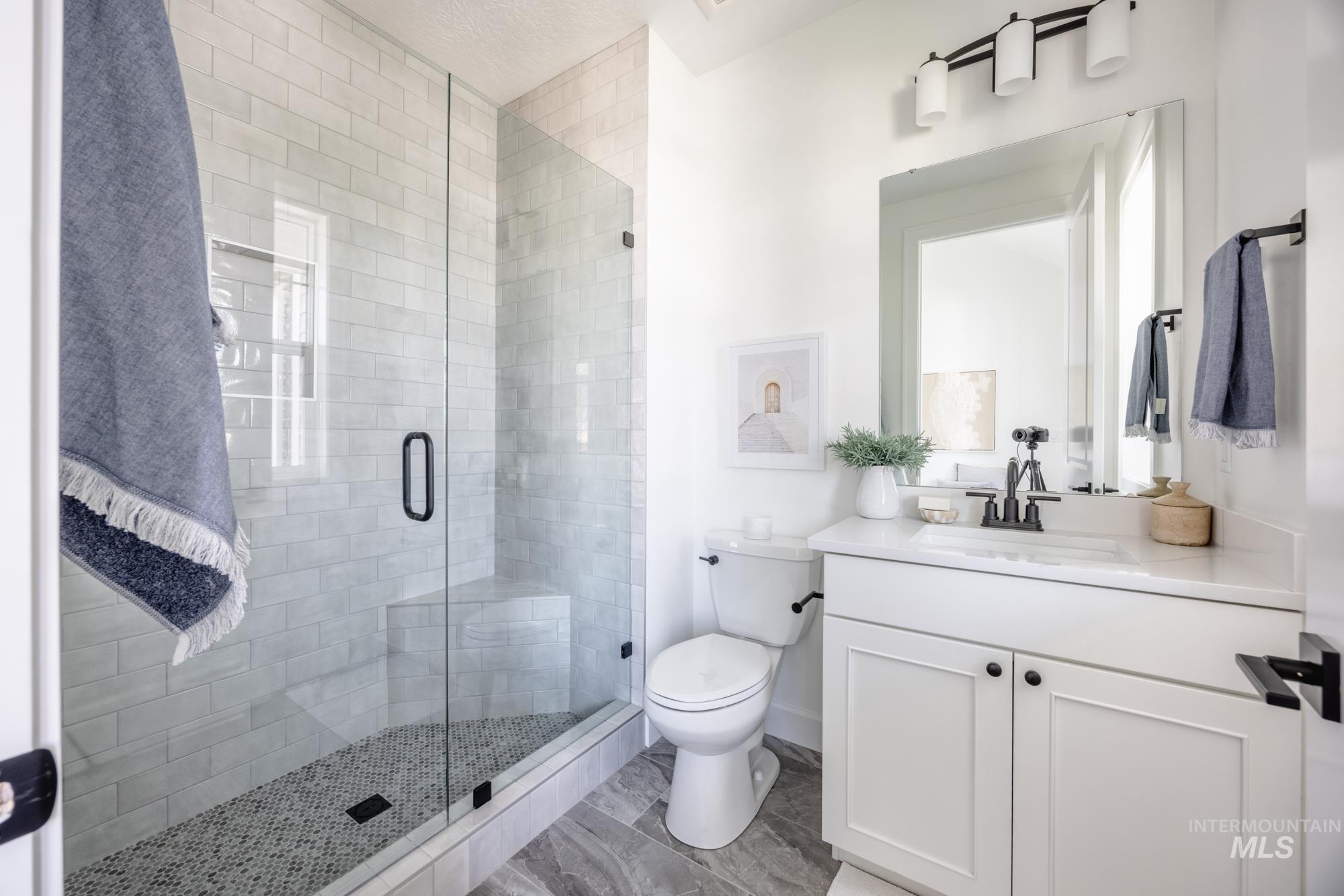 7745 N W Rockhaven Dr