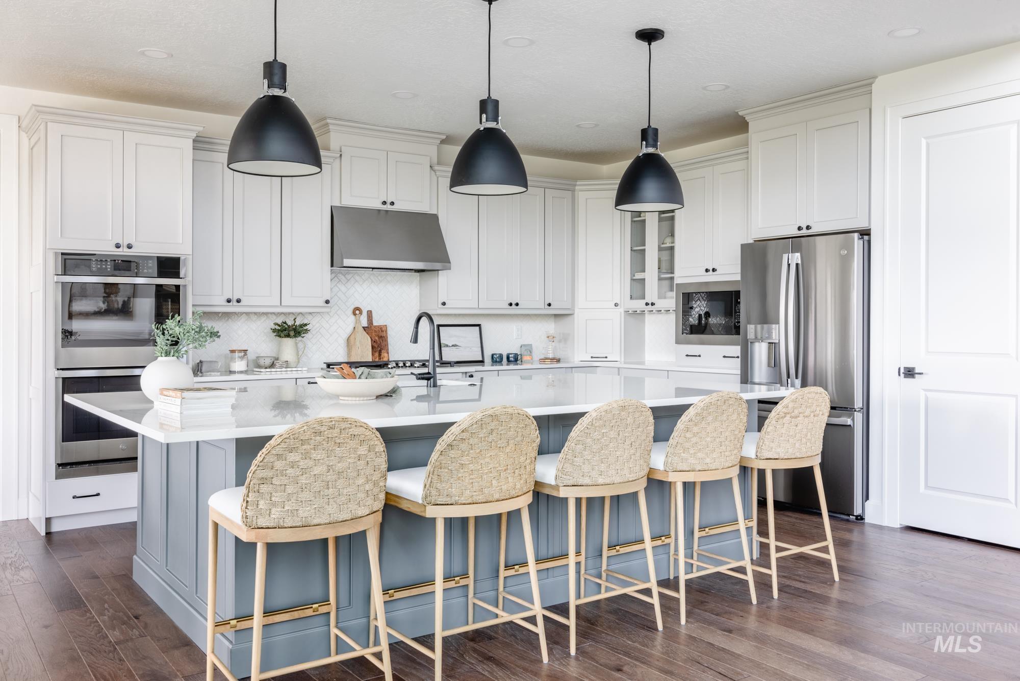 7745 N W Rockhaven Dr