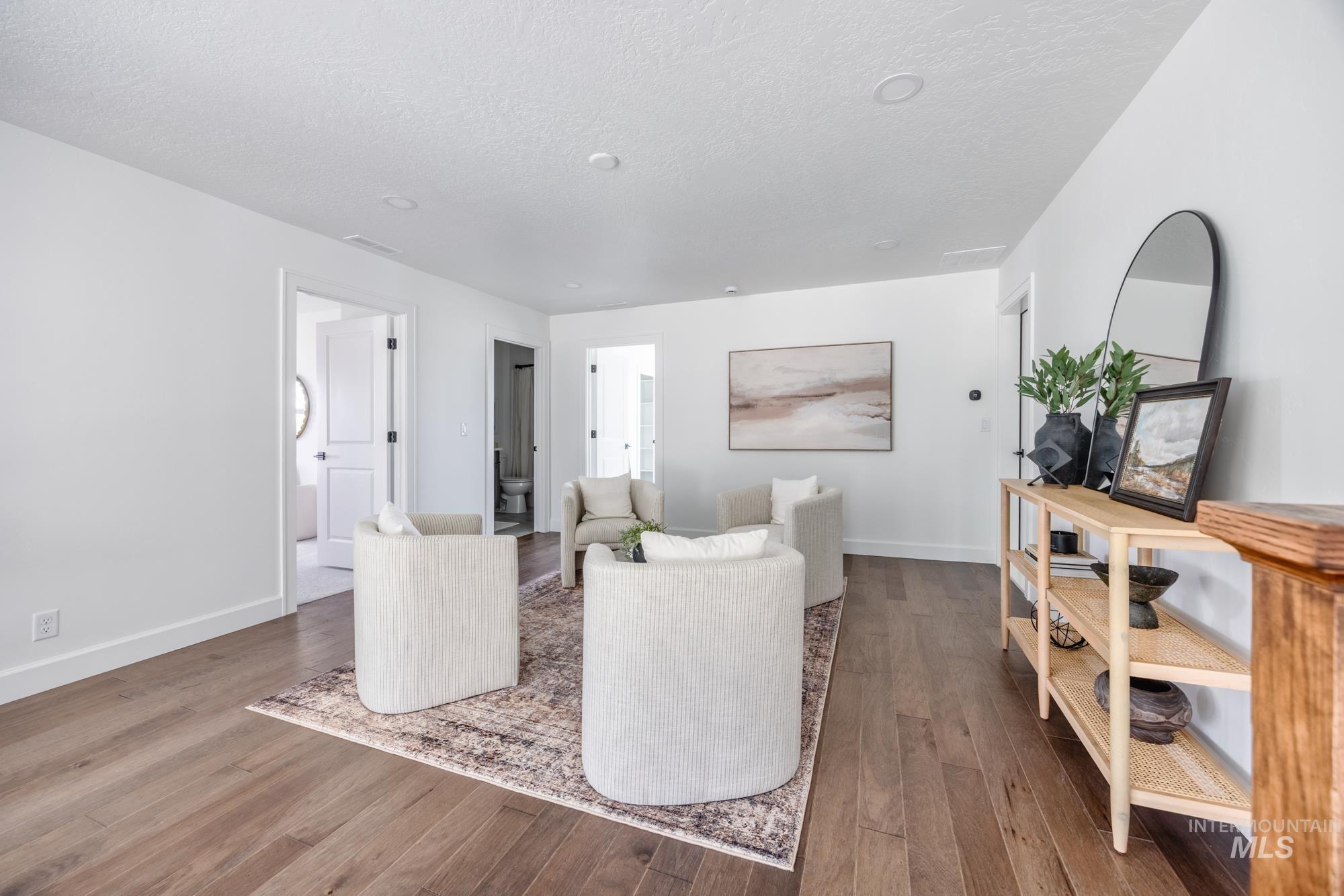 7745 N W Rockhaven Dr