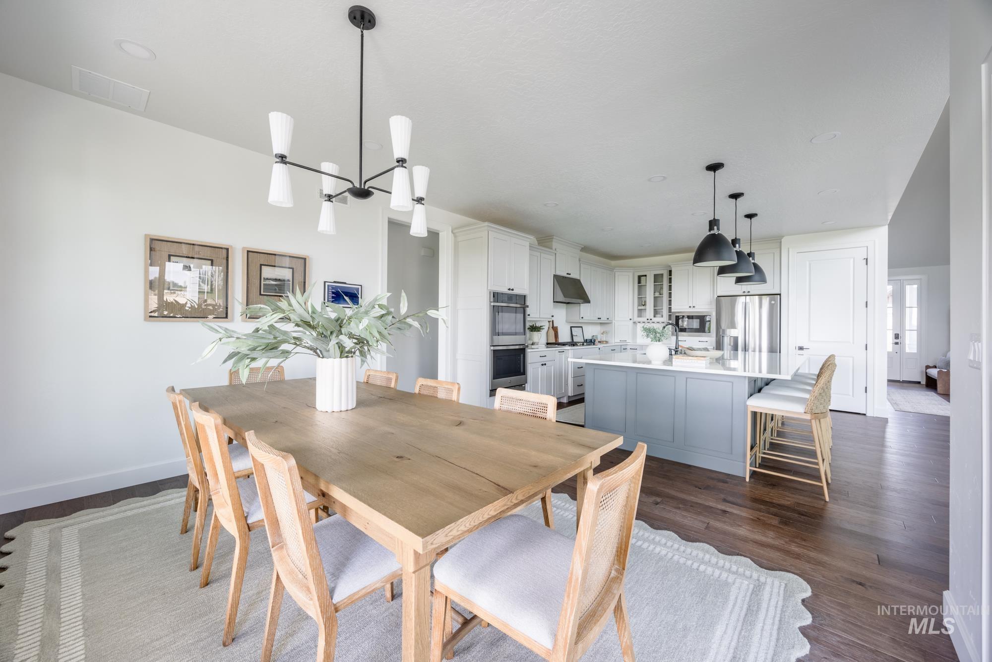 7745 N W Rockhaven Dr