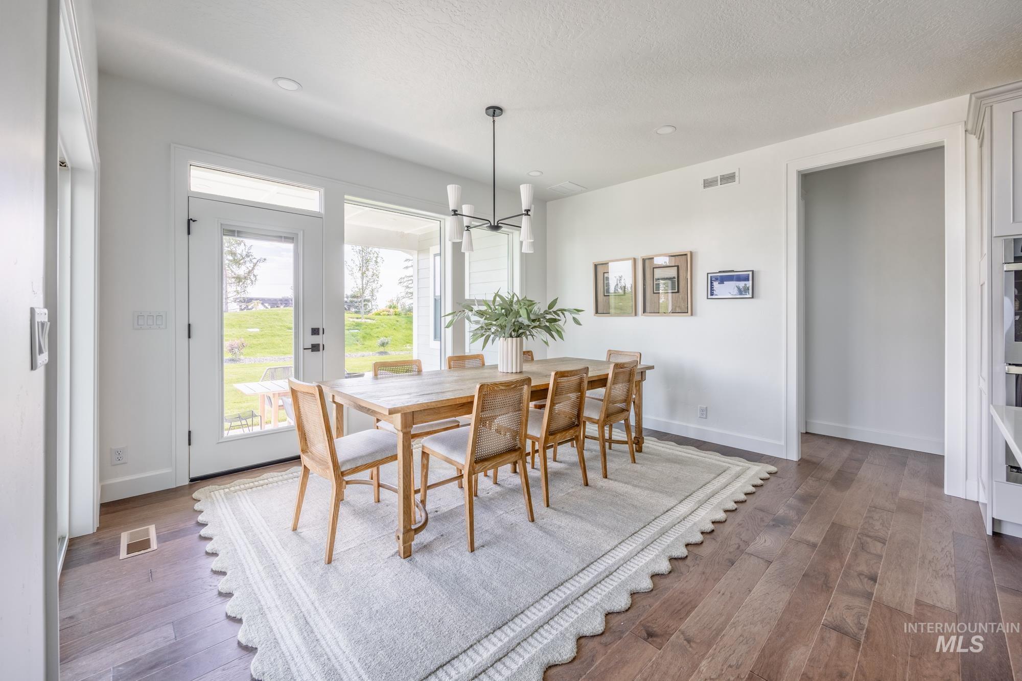 7745 N W Rockhaven Dr