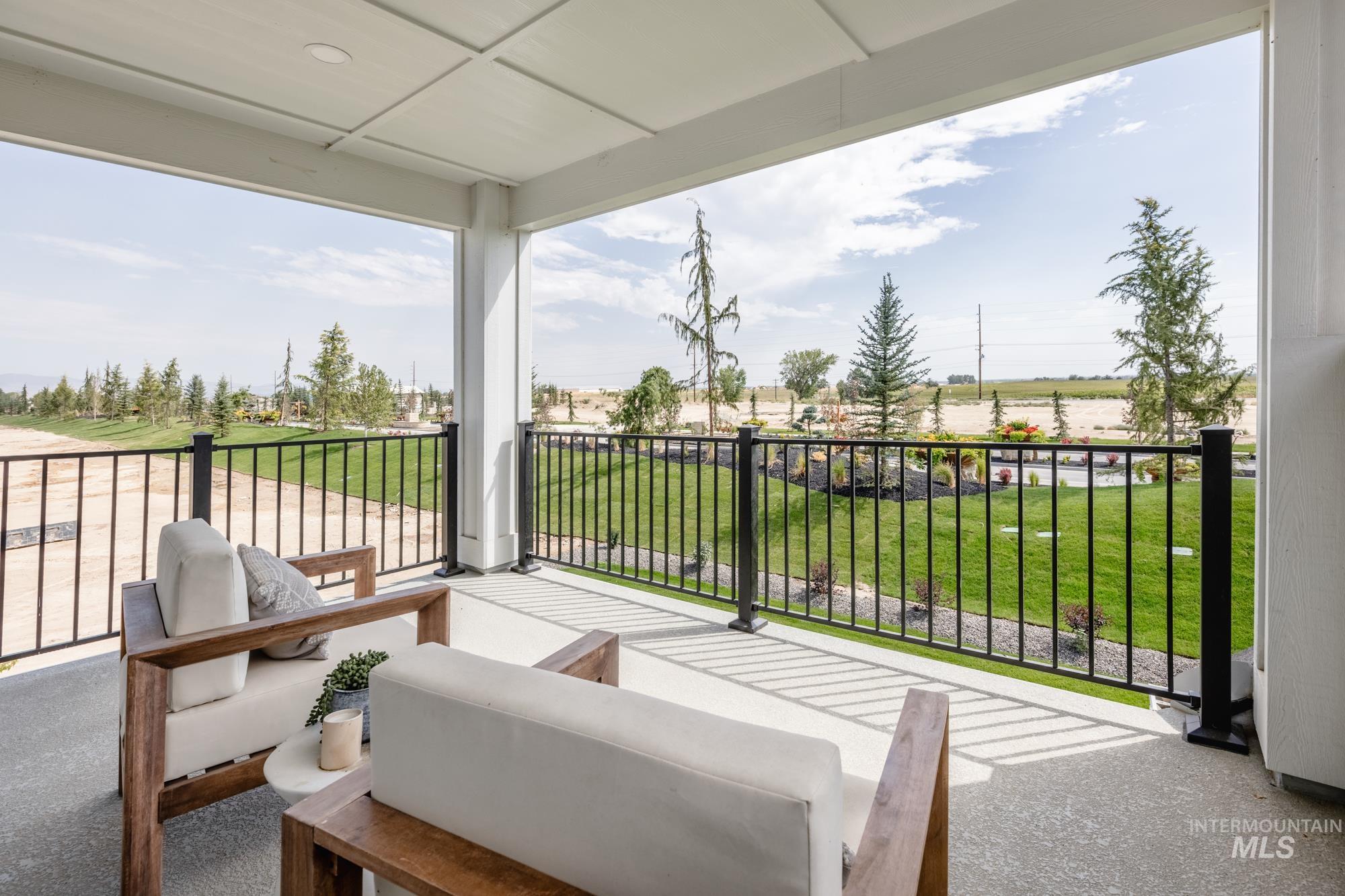 7745 N W Rockhaven Dr