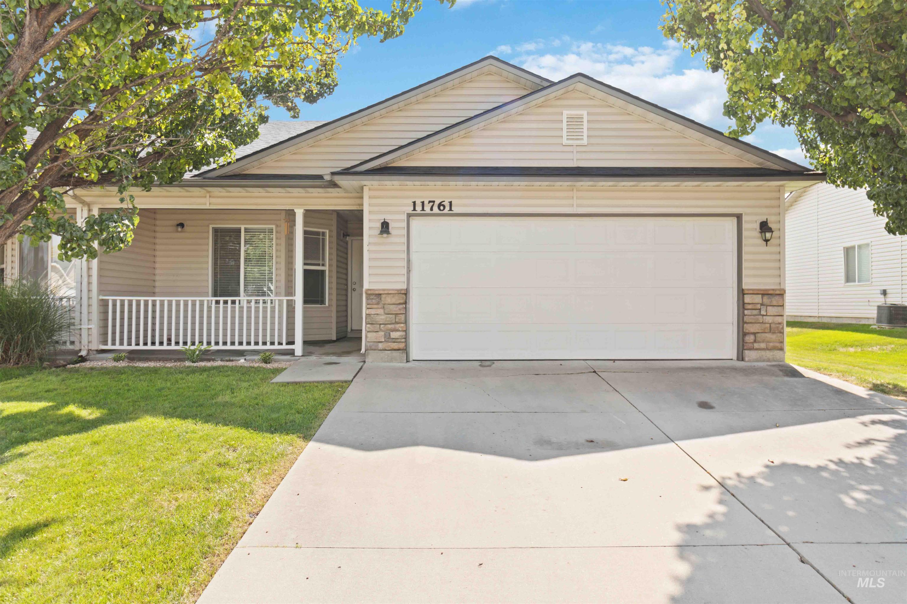 11761 W Blueberry Ave.