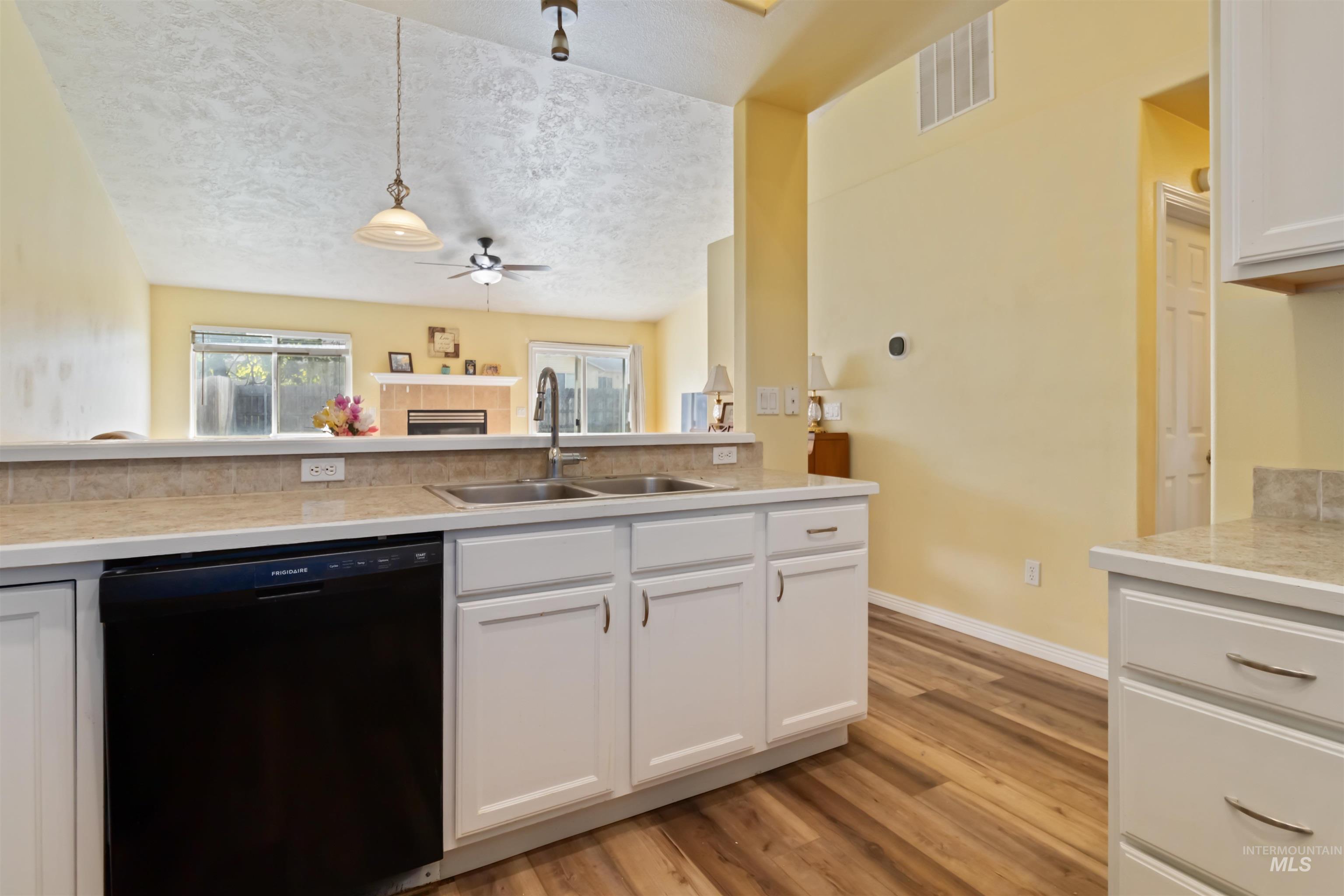 11761 W Blueberry Ave.