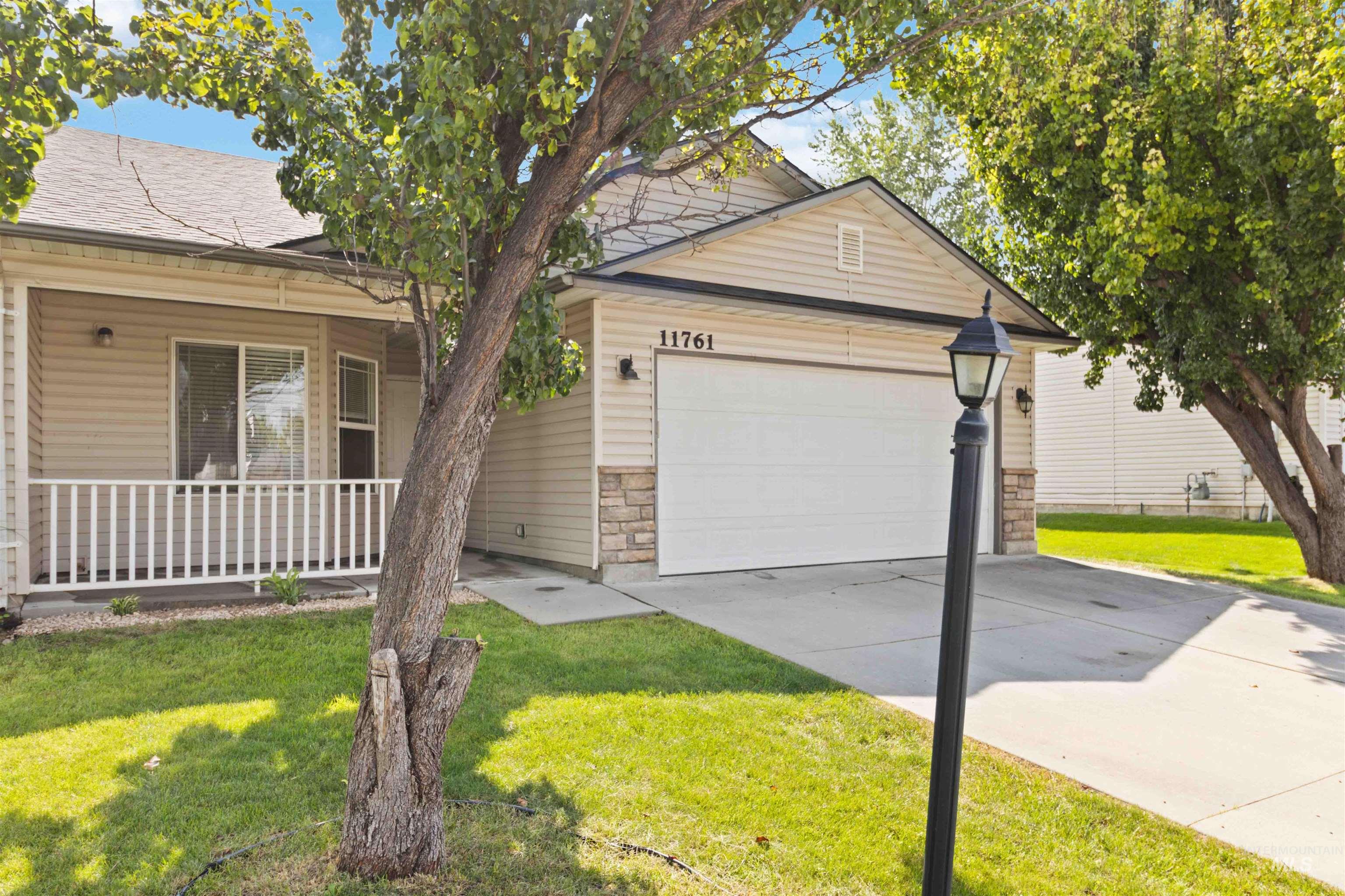 11761 W Blueberry Ave.
