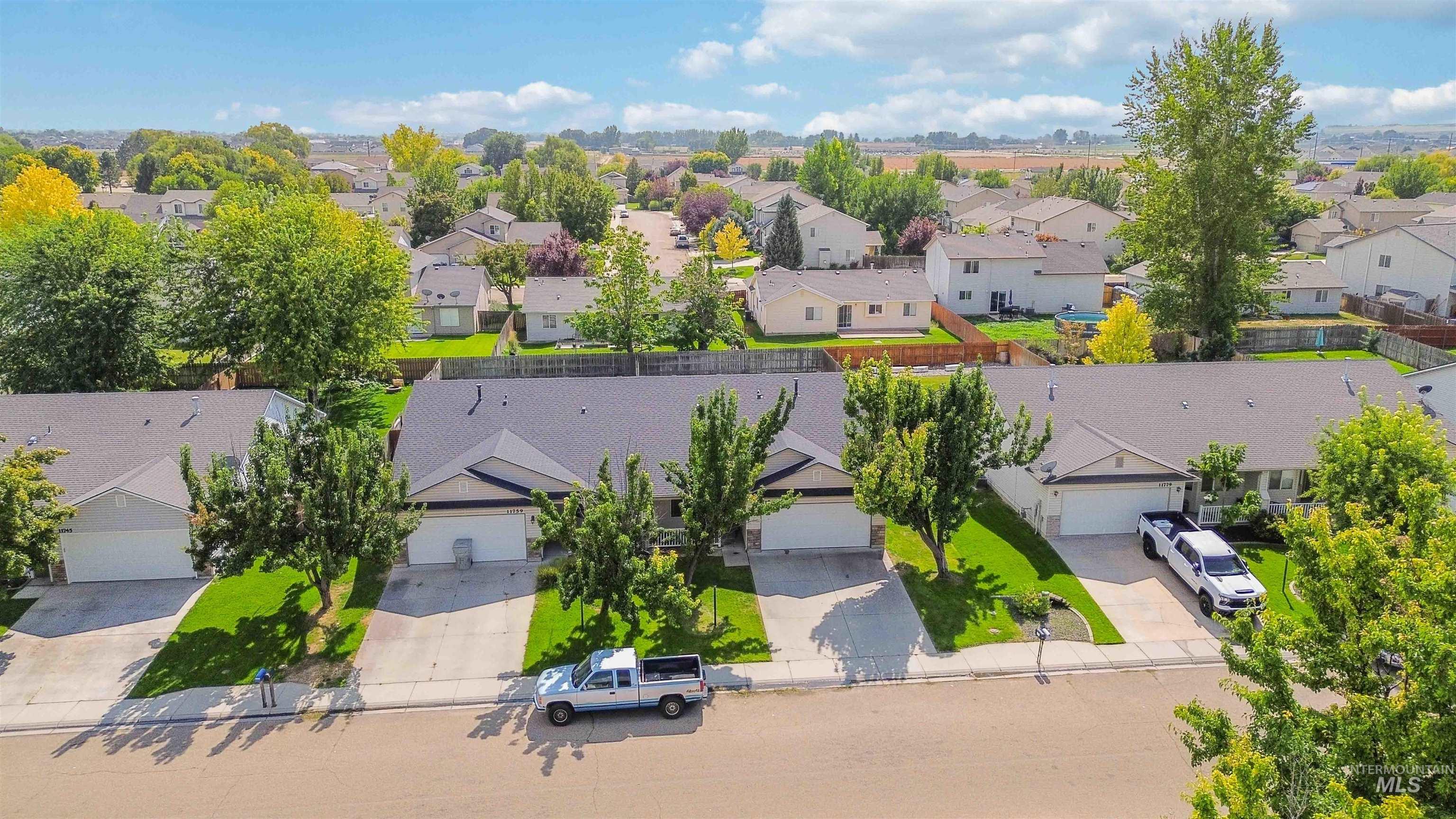 11761 W Blueberry Ave.