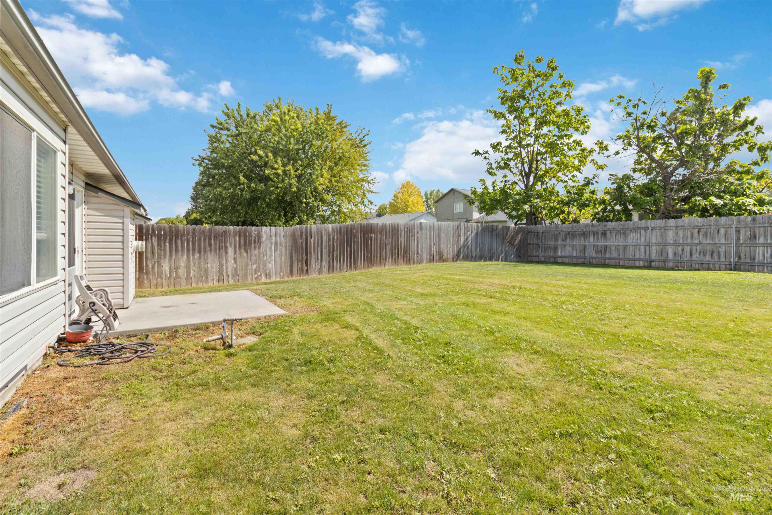 11761 W Blueberry Ave.