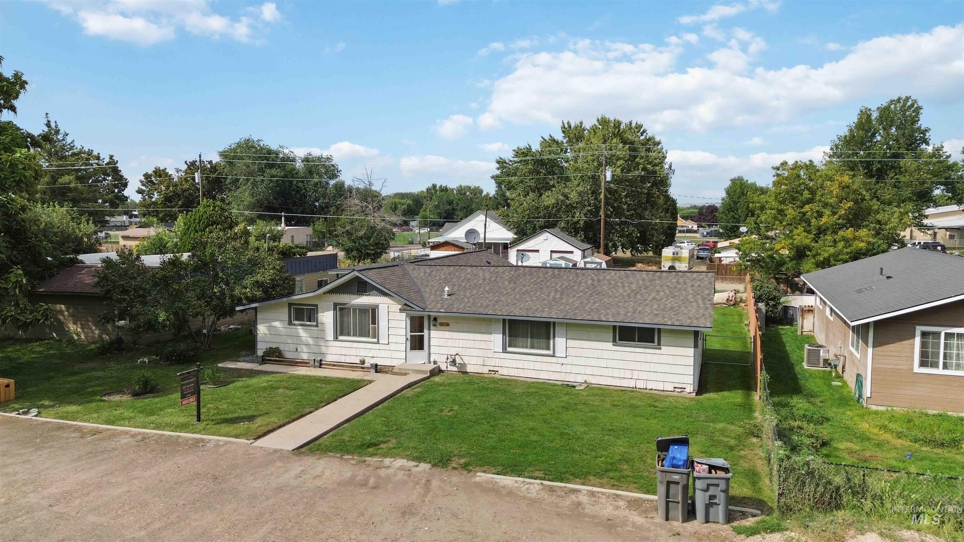 428 W Montana Ave