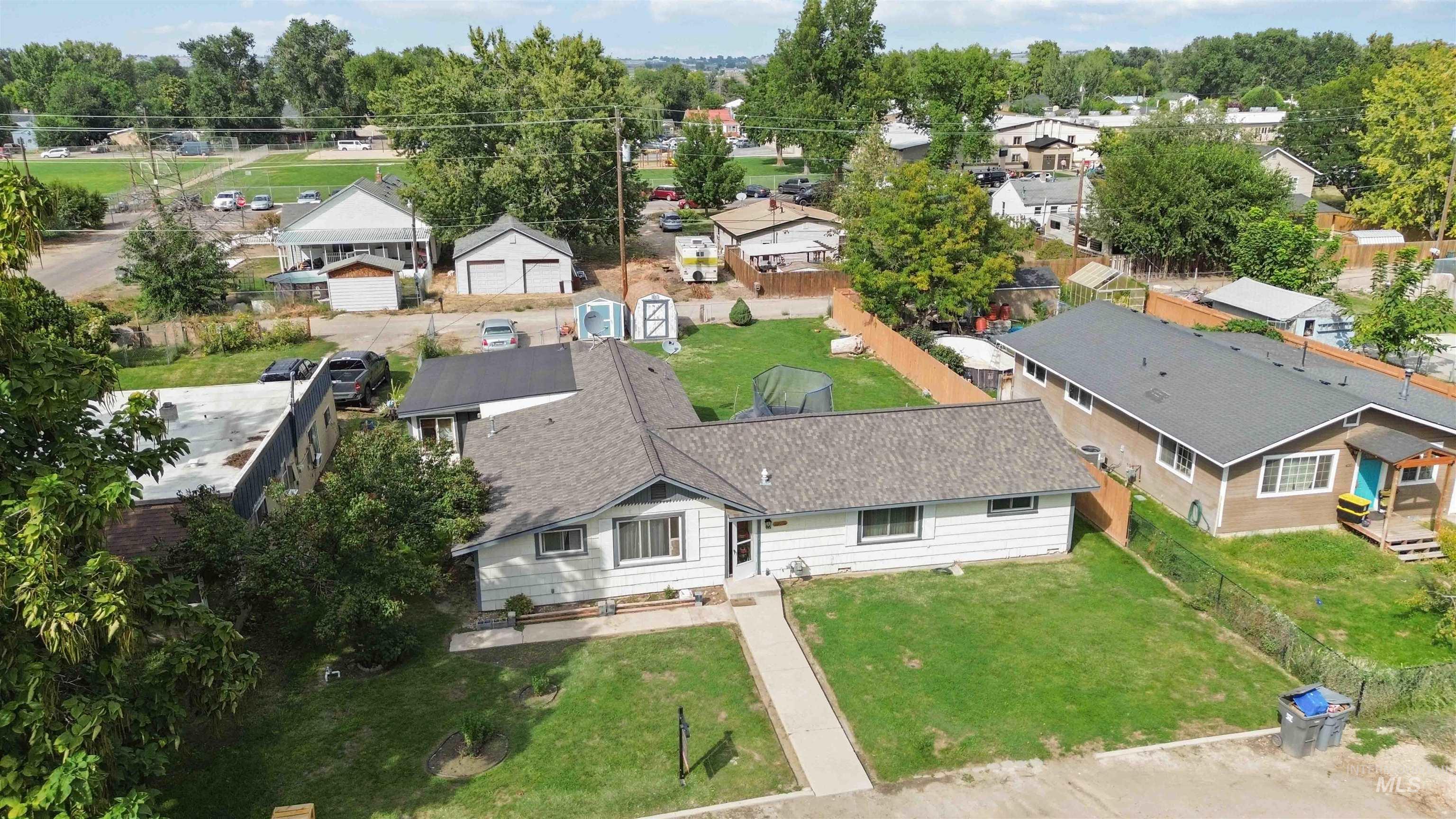 428 W Montana Ave