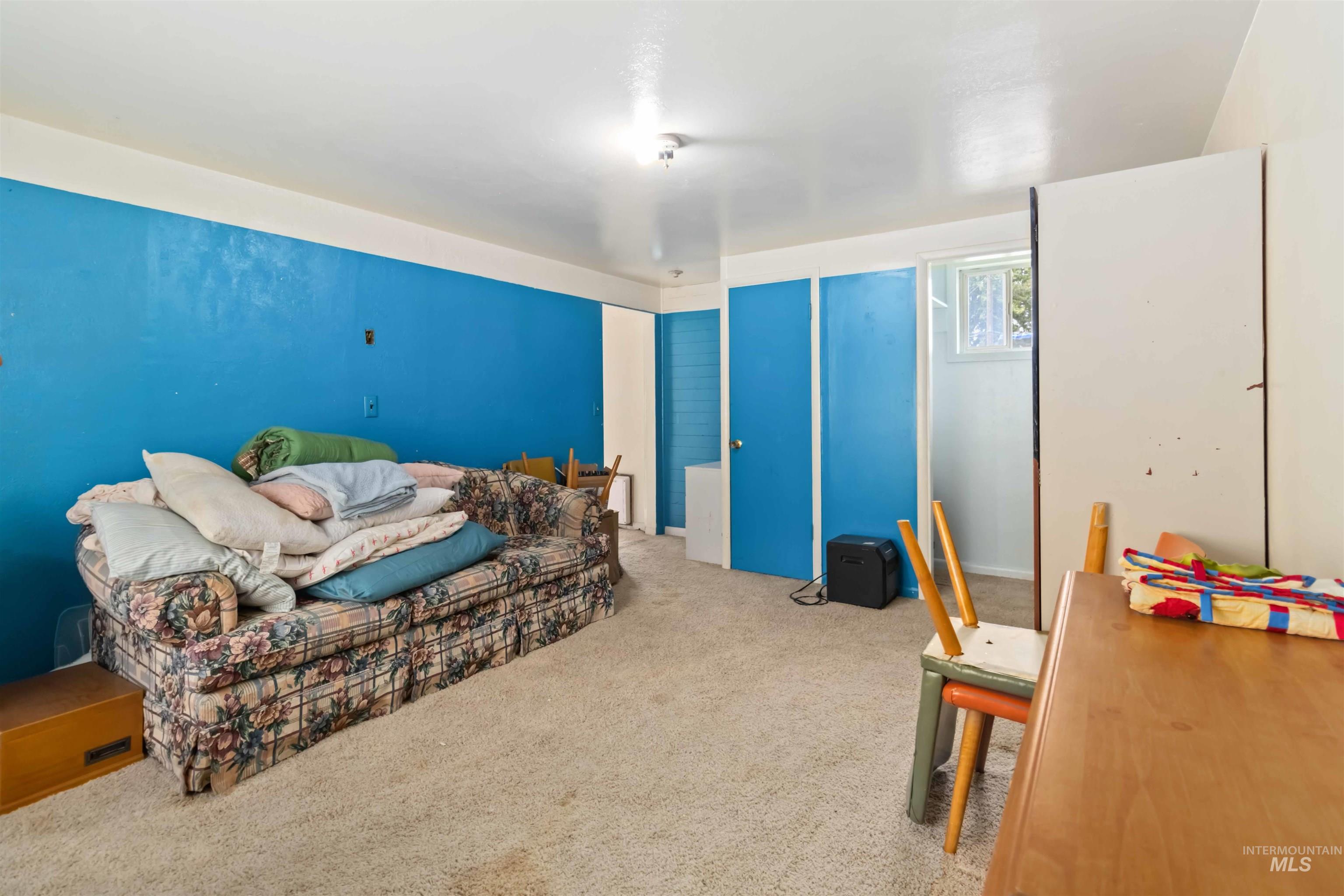 428 W Montana Ave